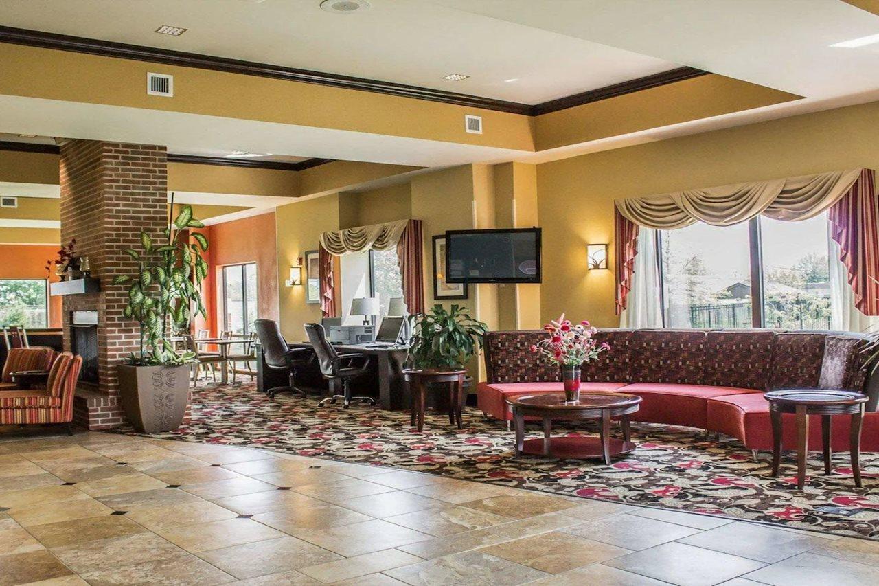 Comfort Suites Columbus East Broad Eksteriør billede