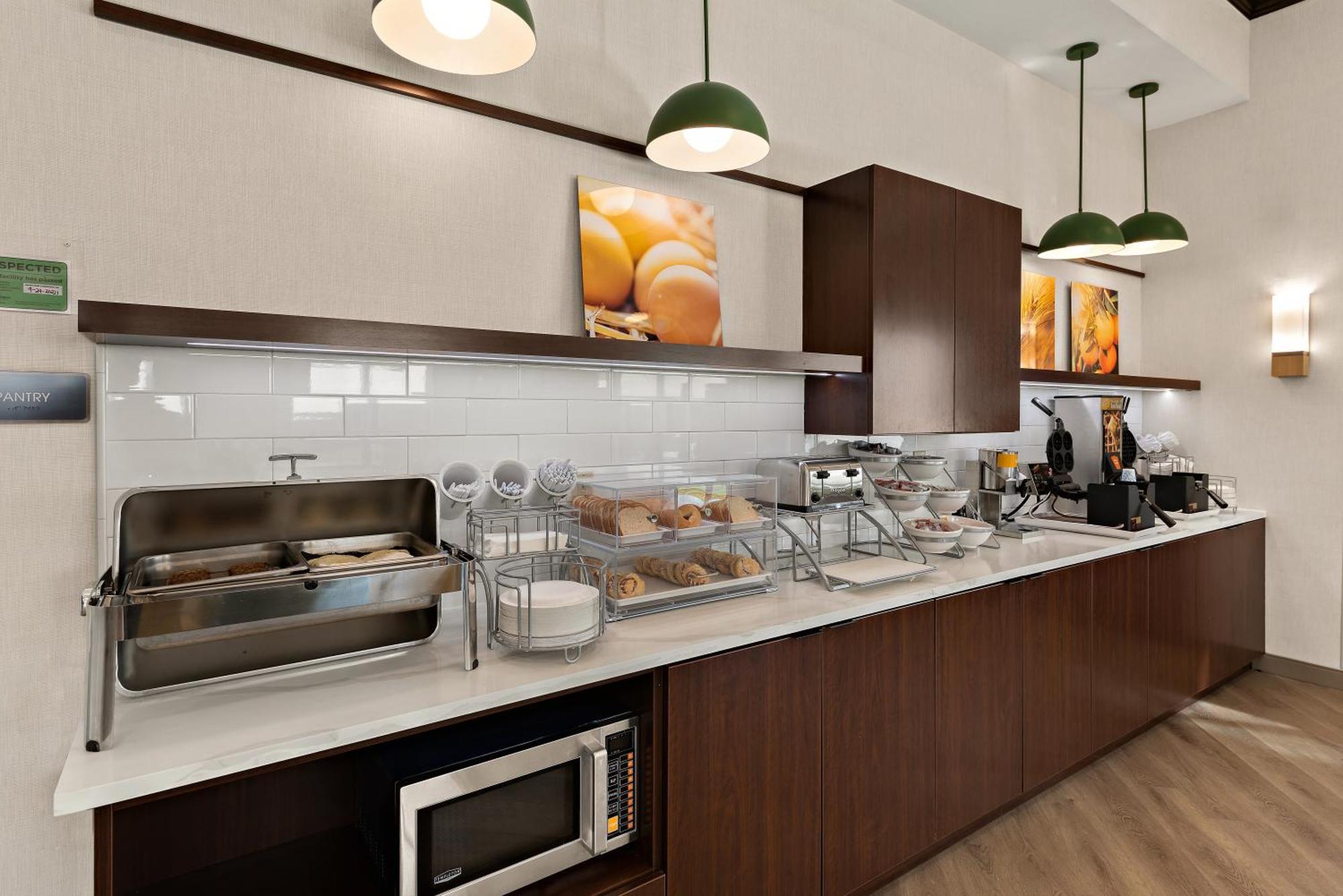 Comfort Suites Columbus East Broad Eksteriør billede