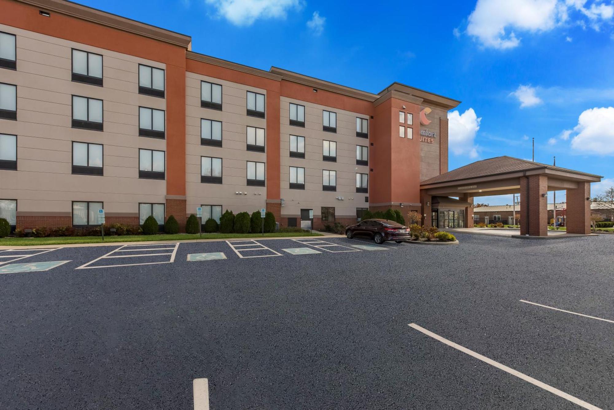 Comfort Suites Columbus East Broad Eksteriør billede