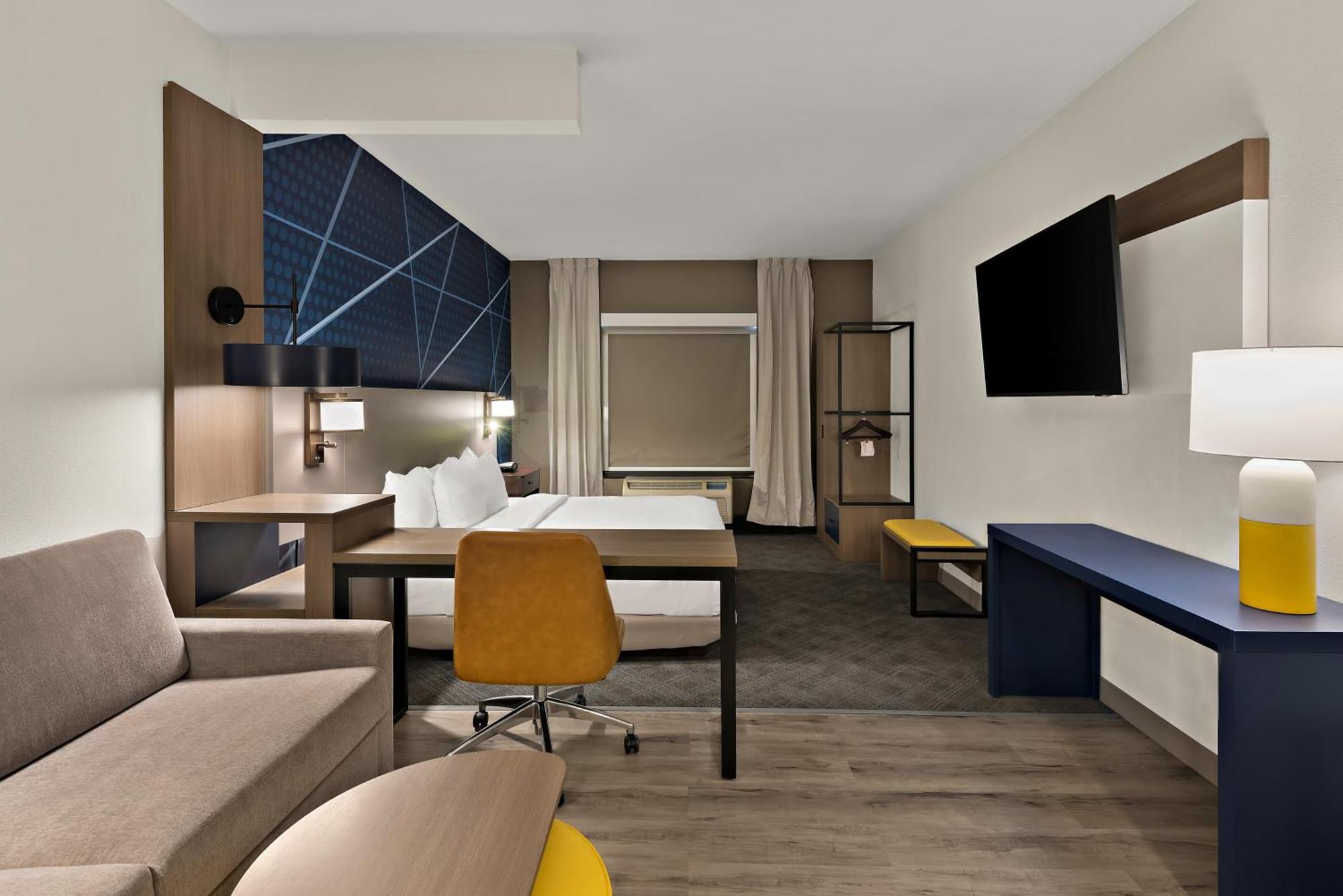 Comfort Suites Columbus East Broad Eksteriør billede