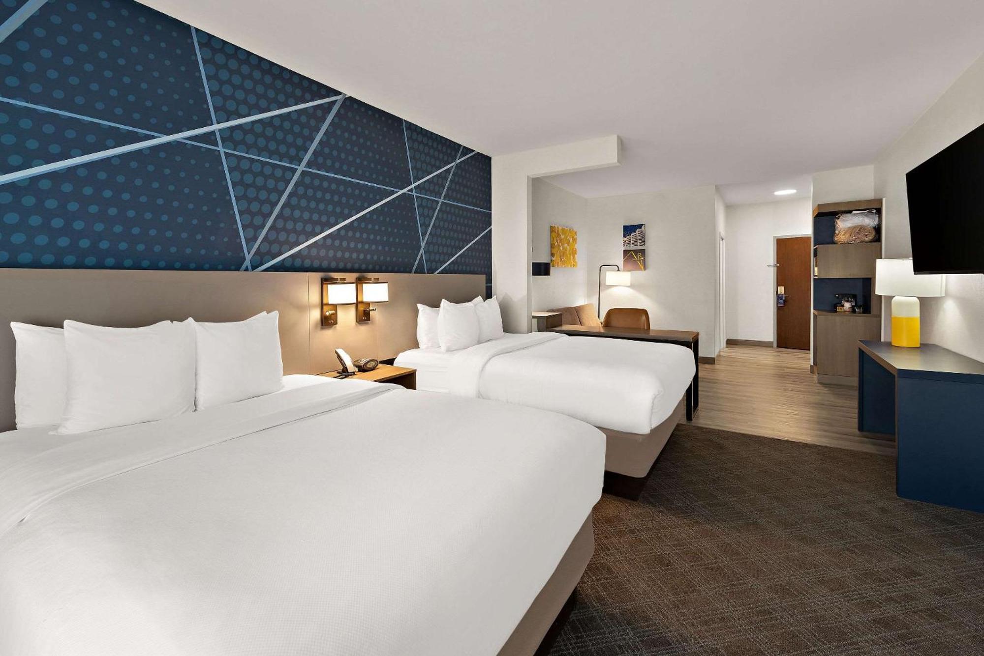 Comfort Suites Columbus East Broad Eksteriør billede